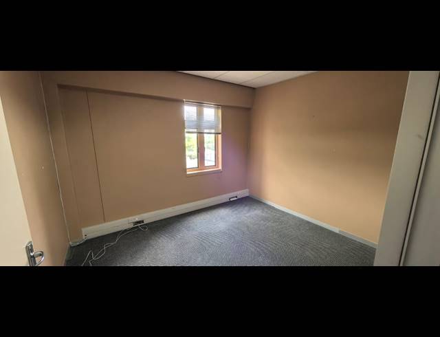 176.50M² OFFICE TO LET IN BO-DORP